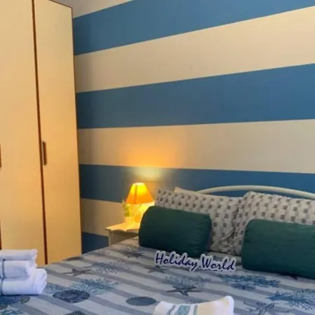 House Marebello דירה